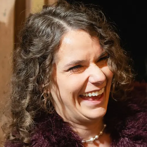 Michelle-A-Wedding-2024-Headshot-03 laughing woman
